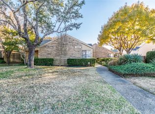 5810 Smoke Glass Trl, Dallas, TX 75252