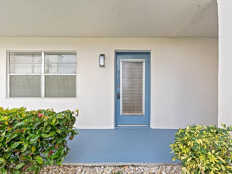 246 Normandy Ln #F — Photo 24