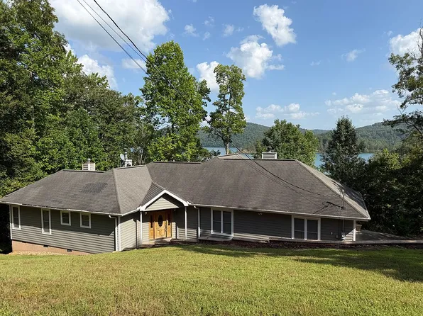 1395 Lakeview Dr, Sharps Chapel, TN 37866