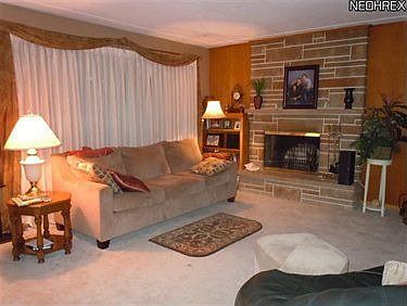 2nd image of 39588 Robert Ln