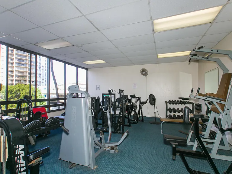 411 Hobron Ln #607 — Photo 37