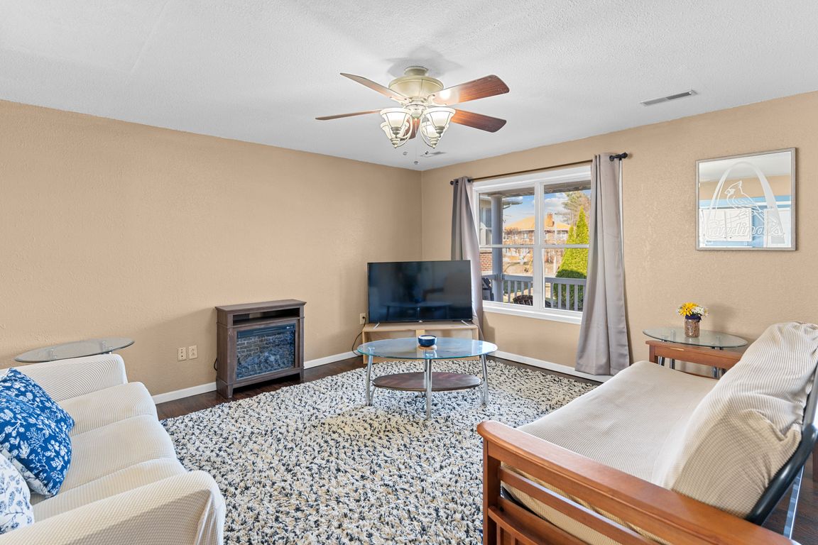 next background image