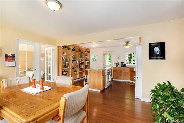 3 bed, 1400 sqft, $2,850 — Photo 3