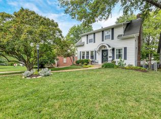 861 Tuxedo Blvd, Saint Louis, MO 63119