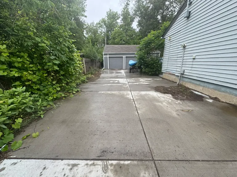 623 Colorado St — Photo 13