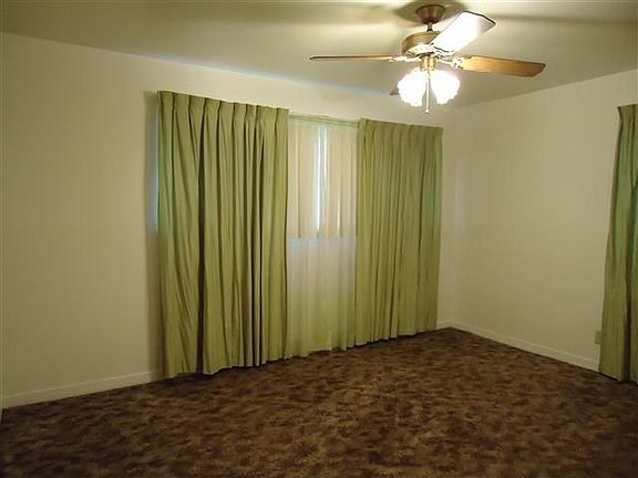 3rd image of 407 Crepe Myrtle Ave