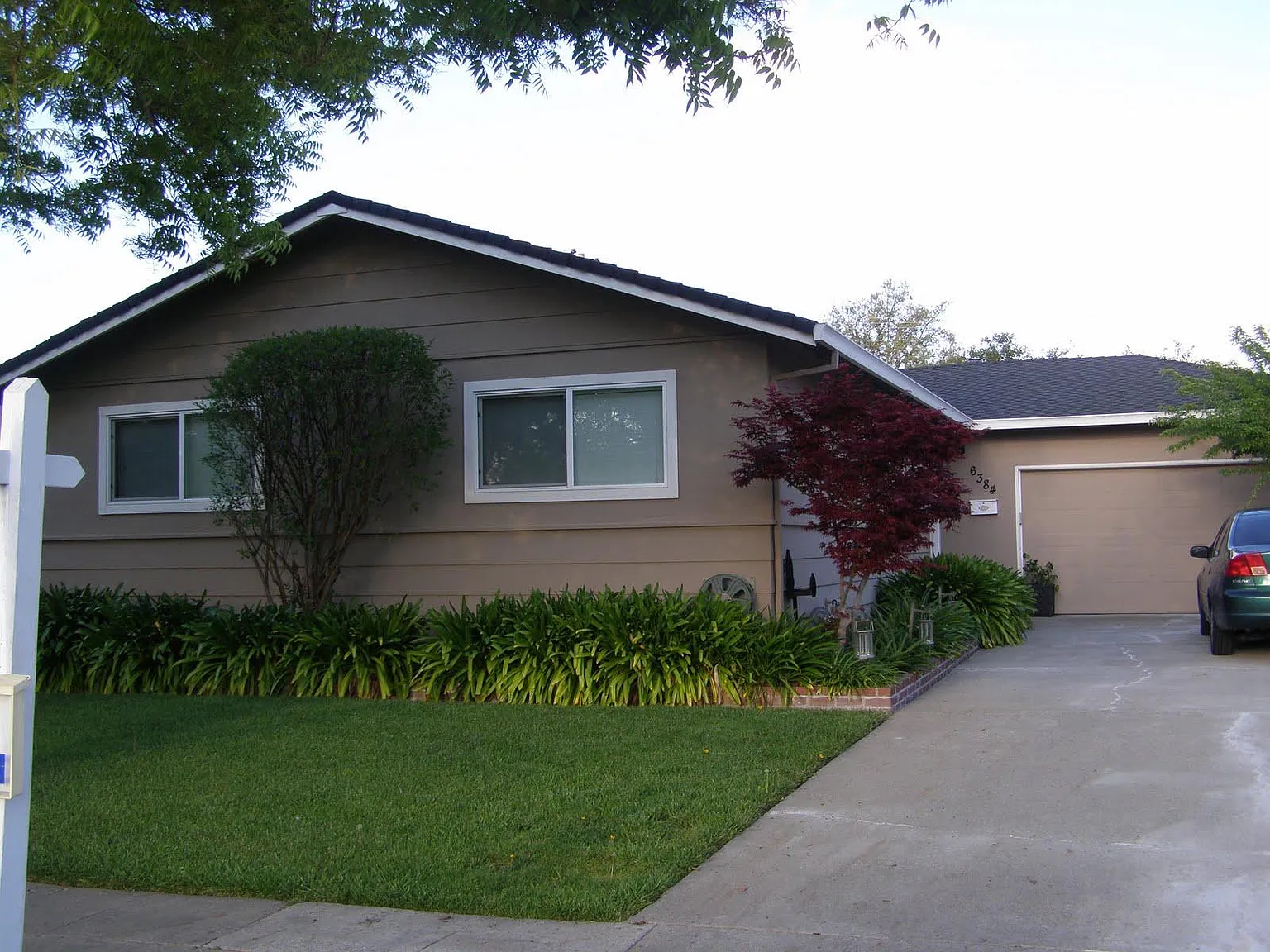 6384 Lillian Way photo 1