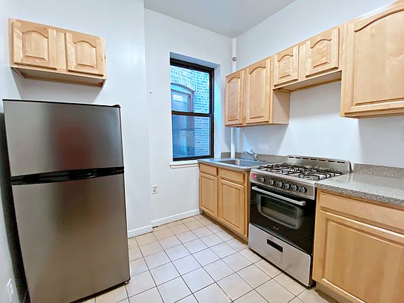3rd image of 225 Columbus Ave APT 5E
