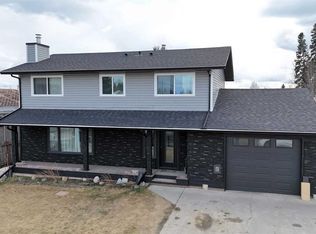1206 E 50th St, Edson, AB T7E1G2