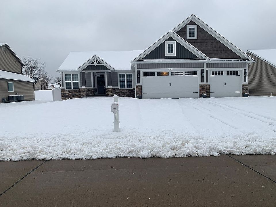 2nd image of 1282 Riesling Ln