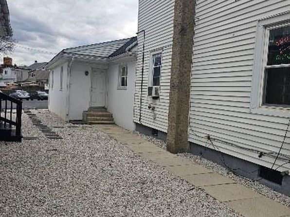 3986 Penn Ave, Reading, PA 19608
