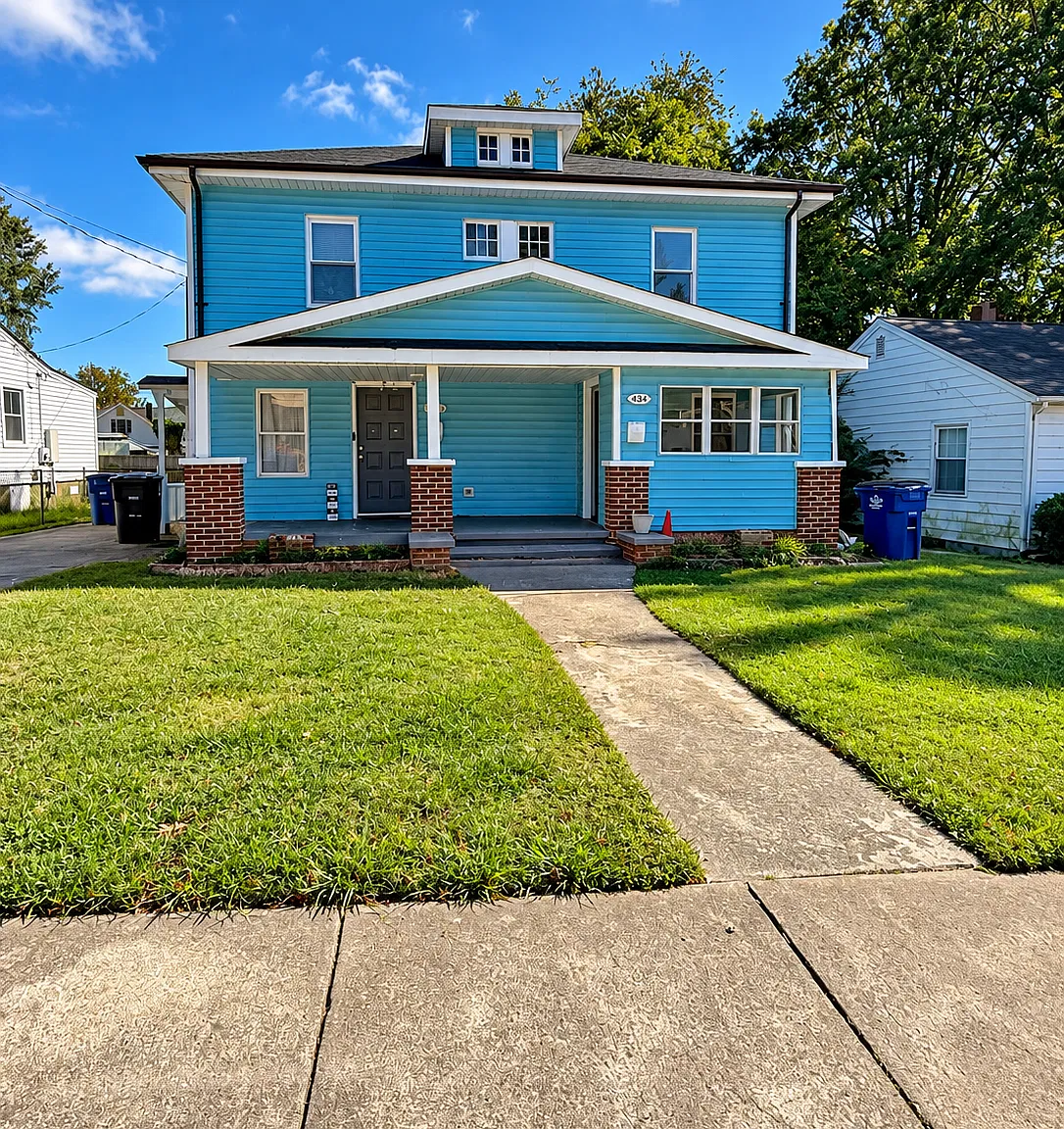 2343 Montrose Avenue - 1 — Photo 1