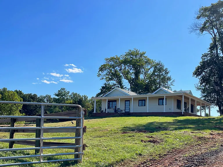 1676 Locust Grove Church Rd — Photo 20
