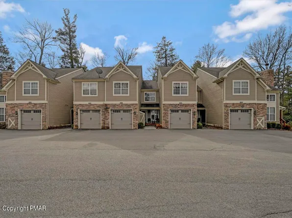 1214 Clymer Ln, Pocono Pines, PA 18350
