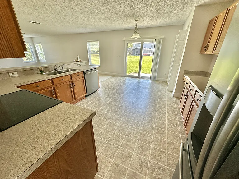 107 Keystone Crest Ct — Photo 4