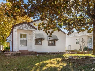 10704 Saint Matthew Ln, Saint Ann, MO, 63074