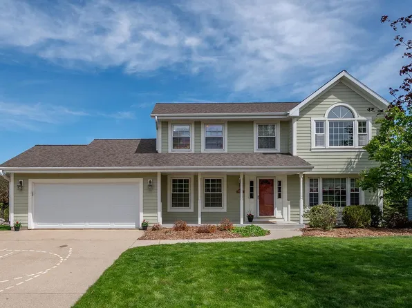 N75W23408 N Ridgeview CIRCLE #N75W23408 N Ridgevie, Sussex, WI 53089