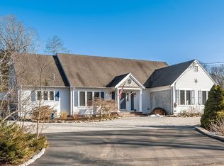 60 Deerfield Rd, Barnstable, MA 02630
