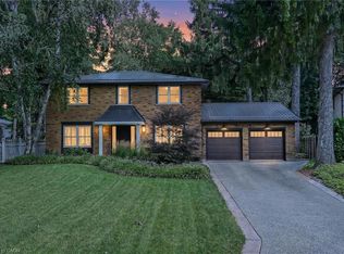 341 Lima Ct, Hamilton, ON L9G 3M8