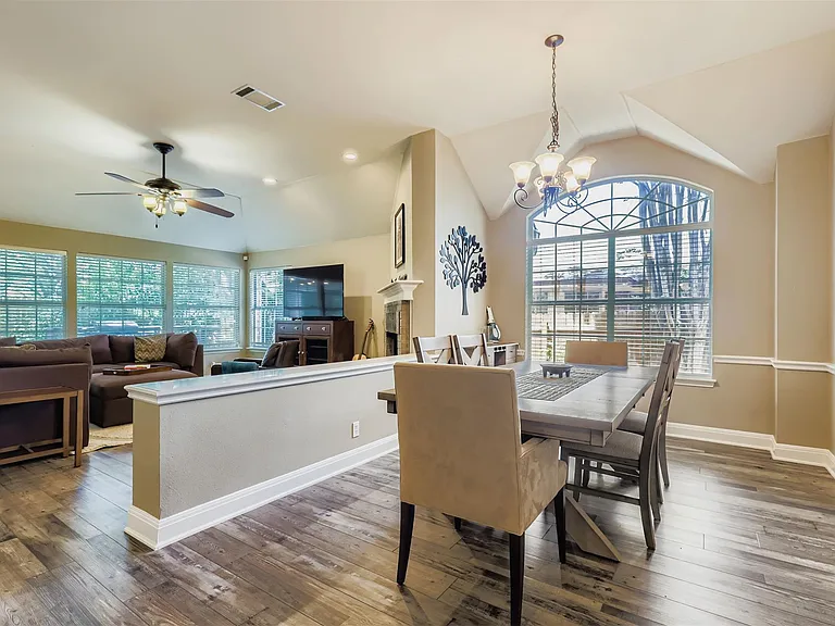 1809 Edelweiss Dr — Photo 9