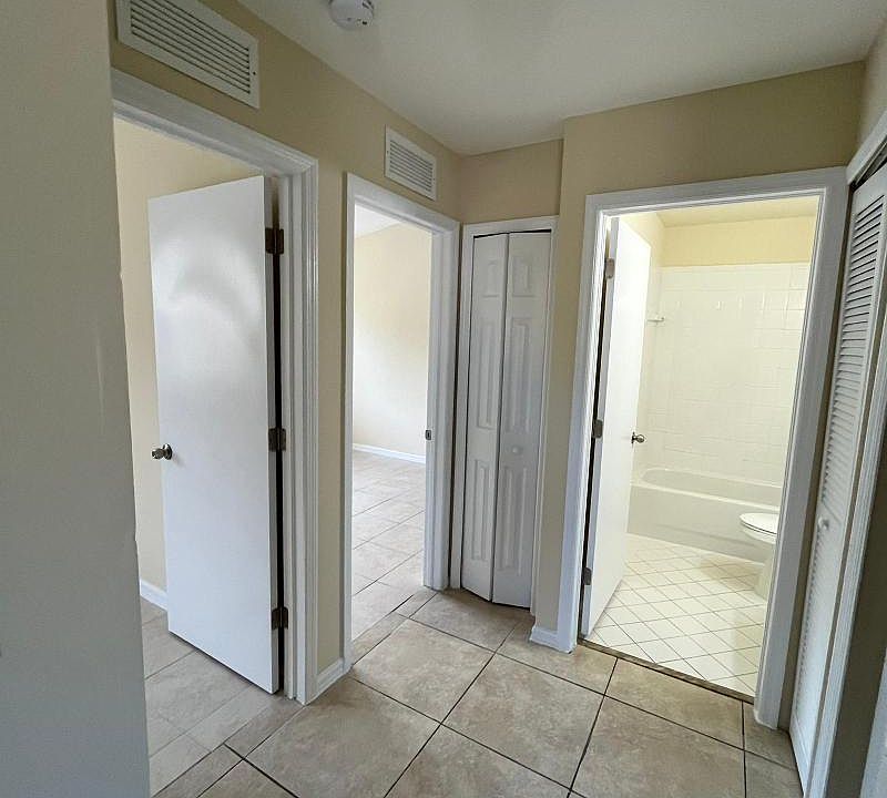 1st image of 1 Venetia Gdns