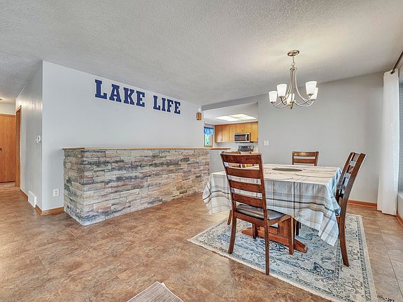 4th image of 2508 Jackson Cir
