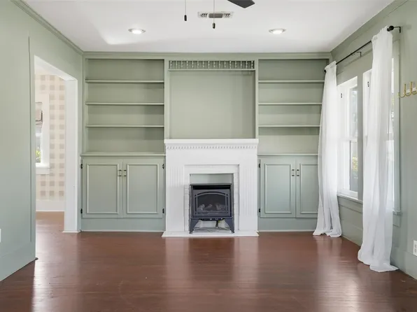 703 Featherston St, Cleburne, TX 76033