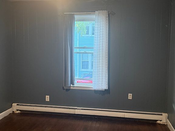 4th image of 108 Alice Ave Floor 1
