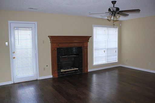 4th image of 4551 Jonesy Ln