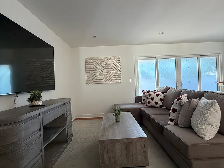 7544 Owens St — Photo 7