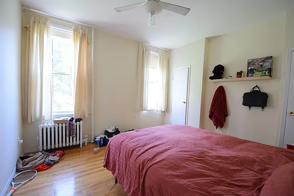 Rented by Rolling Stone Realty LLC | media 11