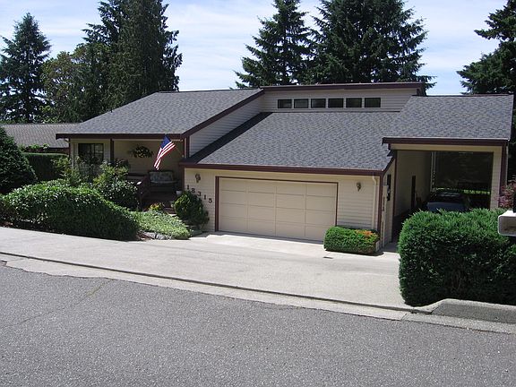 2 Car Garage   Covered RV Parking