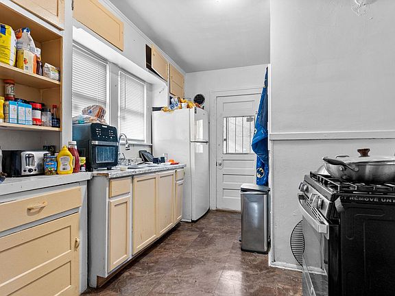 5th image of 13175 Monte Vista St
