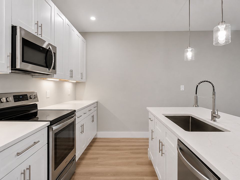 1st image of 298 Main St #2E