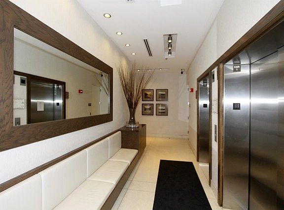4th image of 1819 S Michigan Ave Unit 806