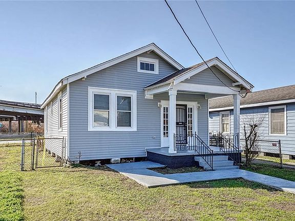 2nd image of 2622 Sage St