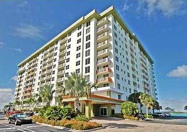 3rd image of 9270 W Bay Harbor Dr APT 2C