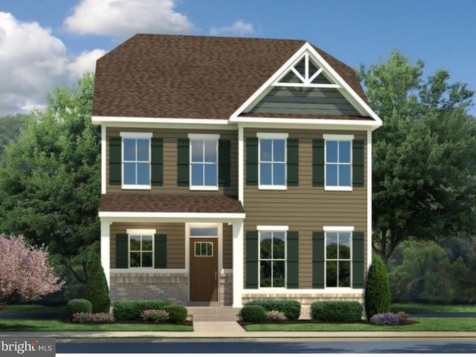 1st image of 2061 Idlewyld Dr