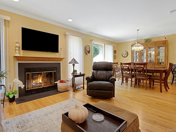 5th image of 114 Ridgeview Lane #114