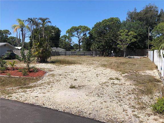 4th image of 2740 Sunset Beach Dr