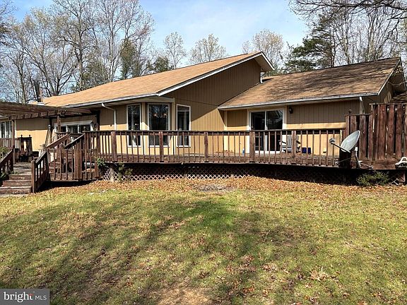 5th image of 207 Sky Ridge Rd