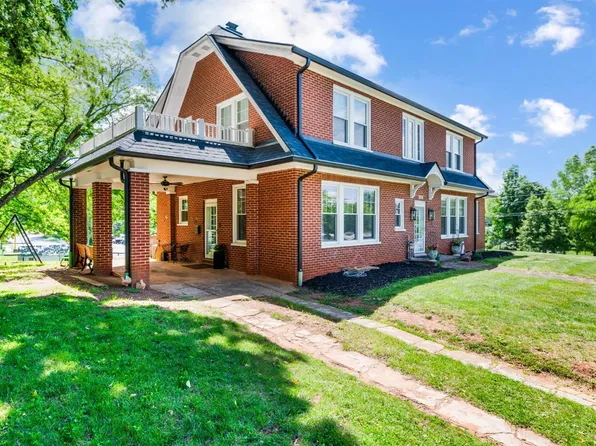 602 Mountain Ave, Bedford, VA 24523