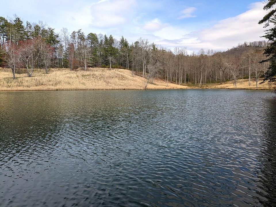 1st image of 5 Laurel Lake Dr
