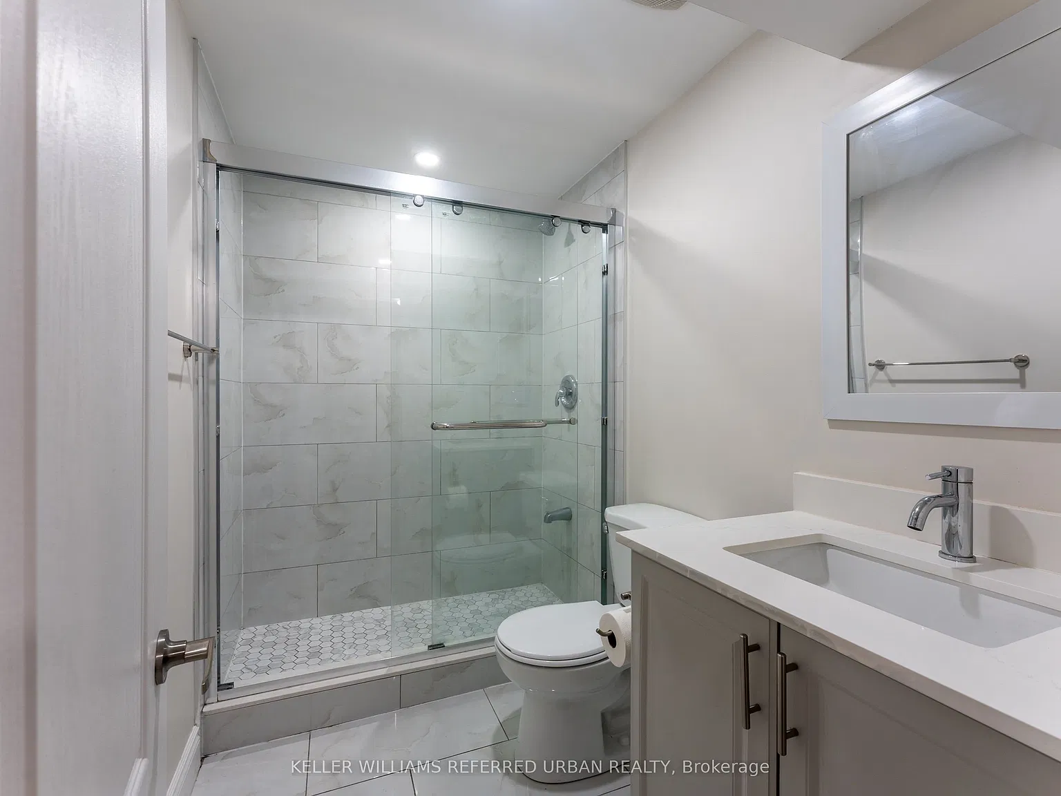 2 bed, $2,200 — Photo 4