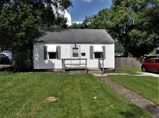 1613 Kelly Ave, Crest Hill, IL 60403