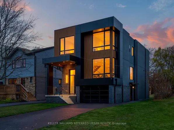 33 12th St, Toronto, ON M8V 3G8