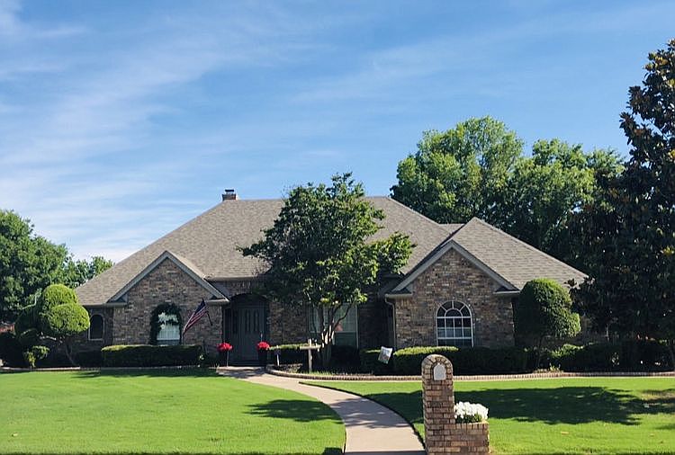 1106 Pheasant Ln