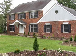10 Shady Glen Dr, North Brunswick, NJ