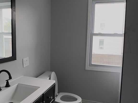 4th image of 255 Lafayette St Floor 1