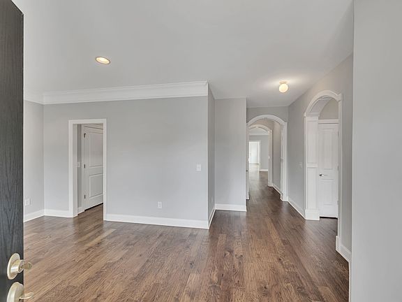 3rd image of 1235 Charleston Blvd
